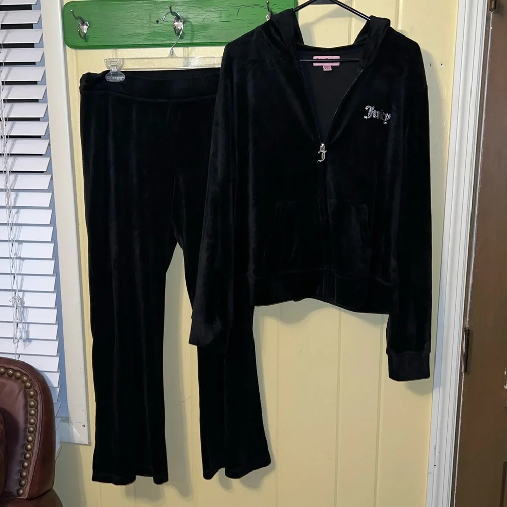 Juicy Couture Black Velour Silver Bling Tracksuit Top-XXL Bottoms- L - Picture 2 of 15
